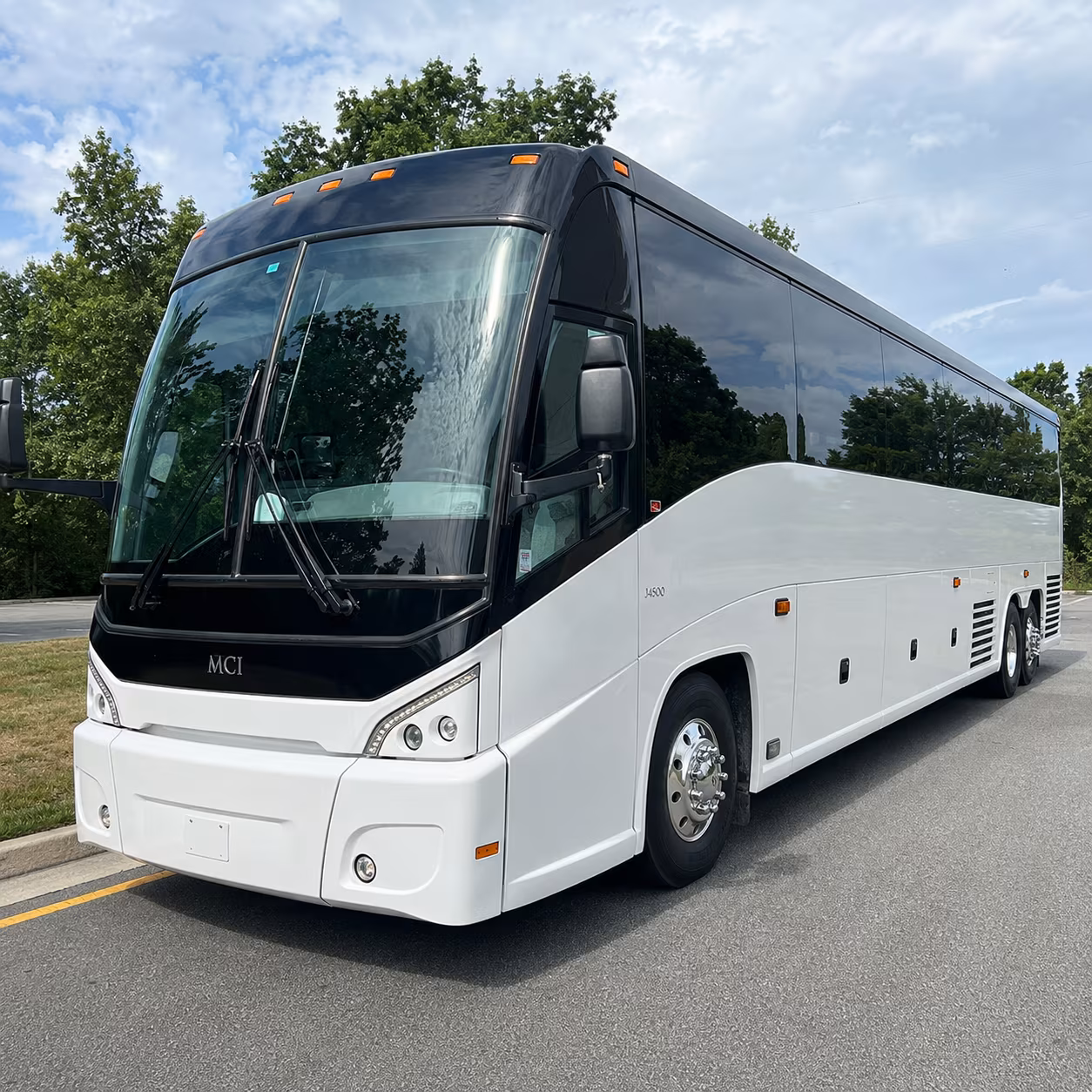 retreat buses to la casa de maria and the central coast