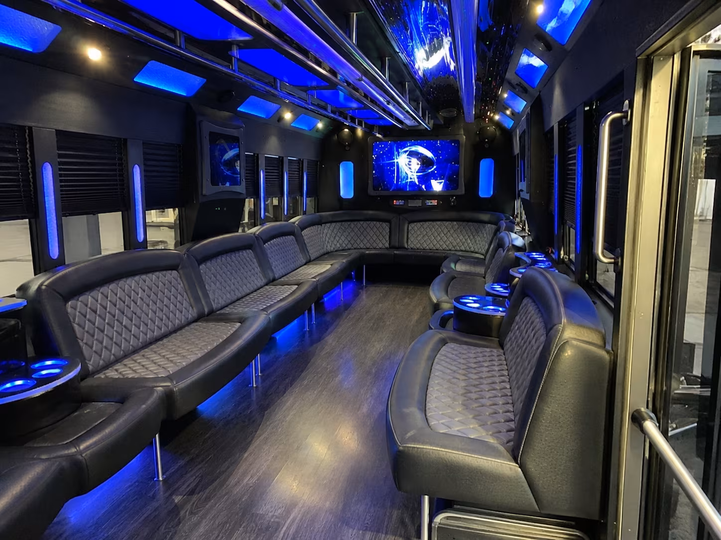 santa maria 28 passenger party bus interior